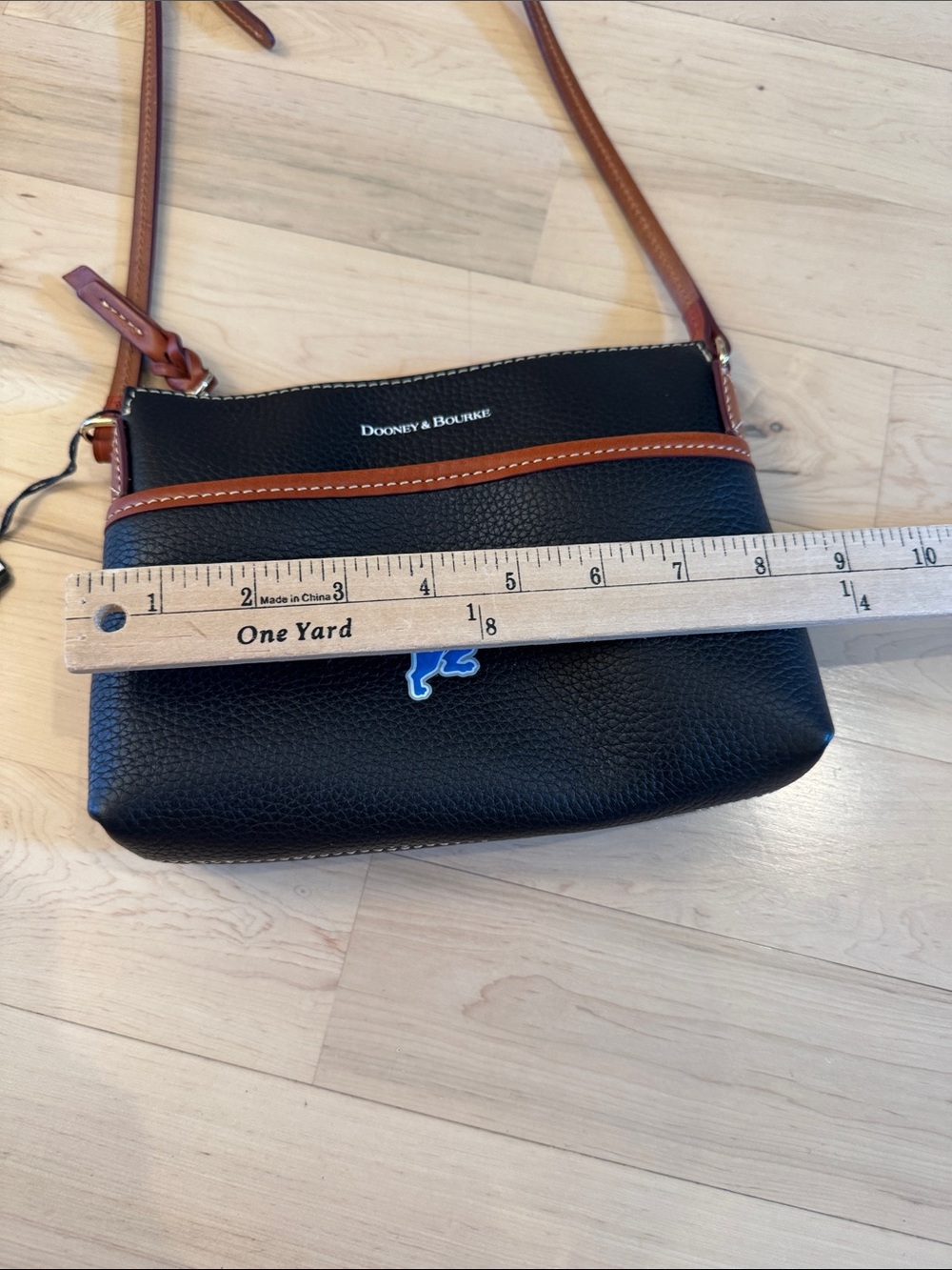 Dooney & Bourke NFL Detroit Lions Ginger Crossbody Shoulder Bag Purse-New - Picture 3 of 7